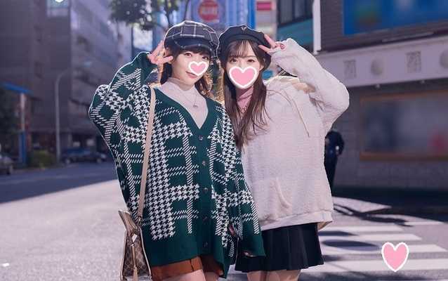 FC2-PPV-2710212 可愛すぎ！女子２人組に街頭インタビューナンパ！19才に「夜の事情」を聞いたら20人喰ってるド淫乱。連れ込み部屋で激震ピストンで連続絶頂しまくるエロエロ娘