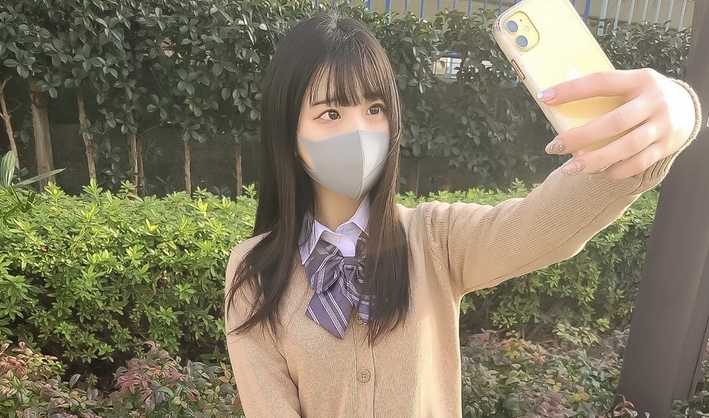 FC2-PPV-2745512 【続編】【初顔射】18歳清純Fカップ美少女みかちゃん!幼い体を開発して初大量潮吹き!制服で中出し、スク水で人生初大量顔射しちゃいました【2作分超大作】