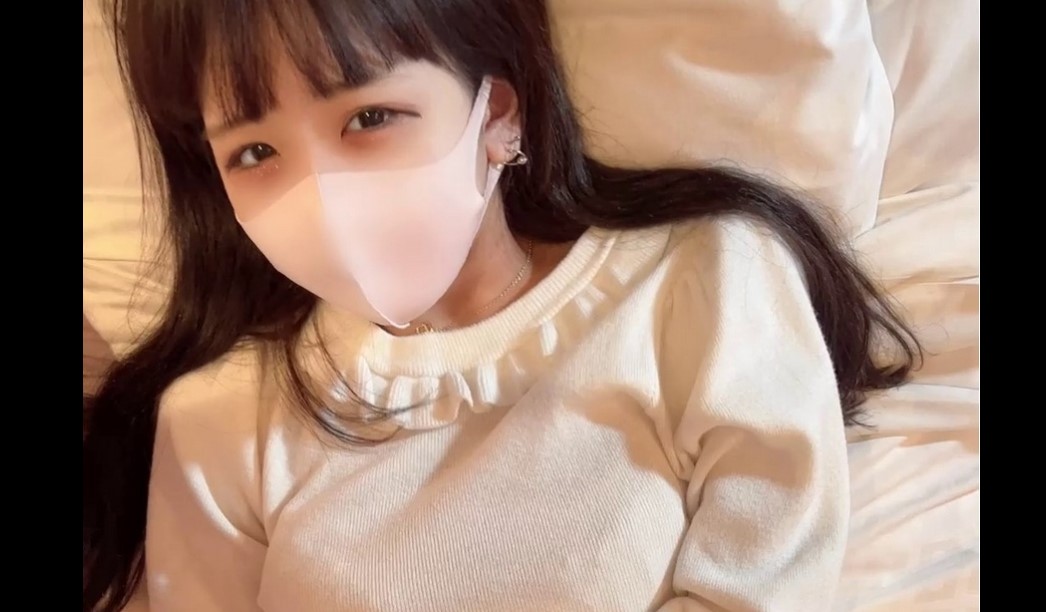 FC2-PPV-2782391 【初撮り】【個撮】18歳パティシエを目指すふわふわ美少女専門学生。全国にお菓子の見分を広める活動しきんのためｐ活ハメ撮り。あ、中出しされちゃった…