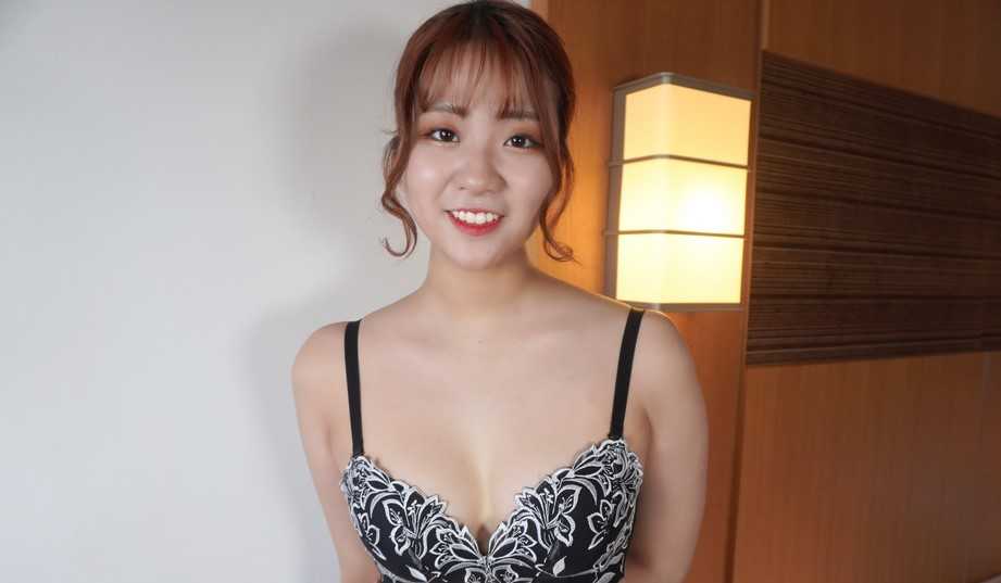 FC2-PPV-2849426 １８才！！、先月まで高○生！！、購入後の本編では『完全顔出し』、ストリートミュージシャンで活躍の『夢追い』ガールに、中出し種付け、個人撮影、『個撮』オリジナル１０６人