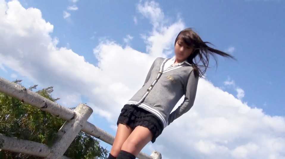 FC2-PPV-2961065 【純情18】真里★北の大地で出会ったロリロリ美●女♪パンチラ好きさん必見シーン多数★車内フェラ玩具責めでまんこグチョグチョ＠ボーボーマン毛かき分けちんぽ挿入ハメまくり！えぇ声で鳴