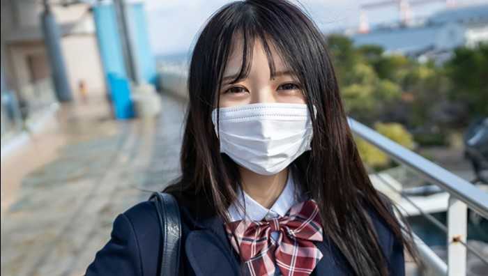 FC2-PPV-2962558 初撮影!!シネマ画風!【無修正】「本当はいけないと思います・・・」看護師を目指す真面目で清楚なFcup女子◯生・・・片手に収まりきらない美巨乳を弄び経験浅い美少女の狭い膣の中に2回中出し!