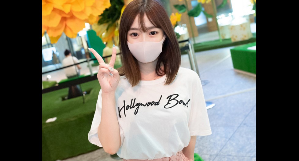 FC2-PPV-3040973 初撮影!!シネマ画風!【無修正】天真爛漫で美意識が高い美人で美尻の巨乳美容部員・・・宿泊先に押し入り前から犯したかった美白の美しい裸体に中出し&口内射精!!