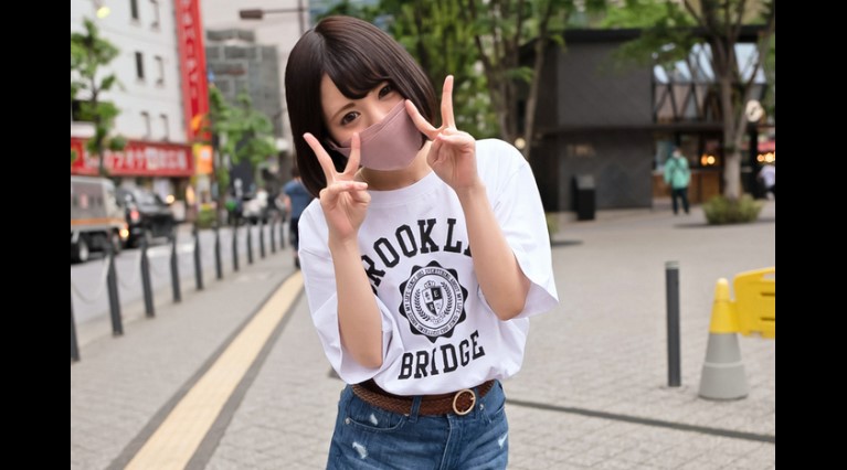 FC2-PPV-3053075 【FC2発撮り】顔出し!素人女子大生【限定】いのりちゃん22歳145センチの低め身長女子大生!顔に似合わず自分からグイグイ攻めるエロ娘!!