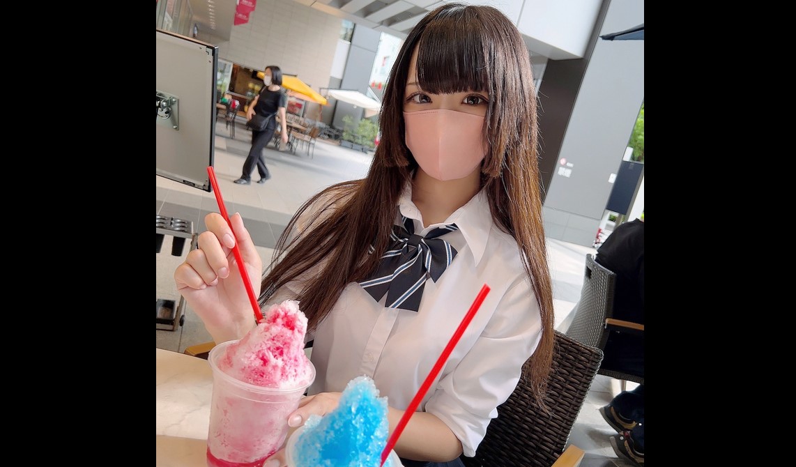 FC2-PPV-3086227 【無修正】子猫の様に甘えるアイドルフェイスの可愛すぎる女子◯生！！汚れた男の性液を飲ませたあげく立て続けにゴム無し膣内射精！！