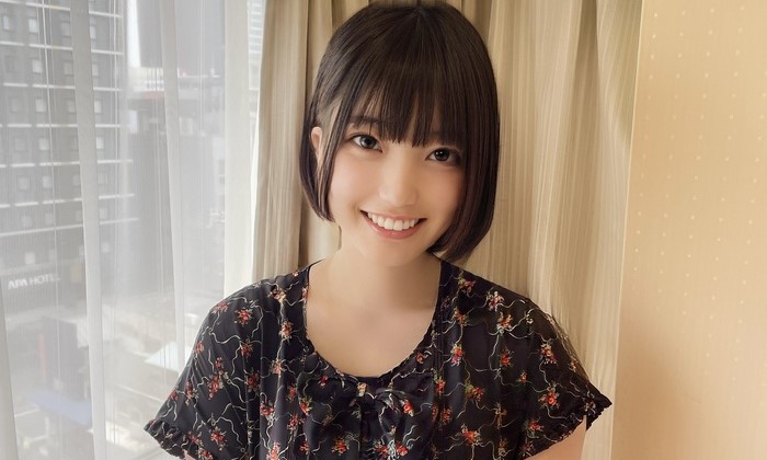 FC2-PPV-2945564 ゆあちゃん最新作!アイドルの顔に大量顔射!えりかちゃんのカラオケデートに乱入して3Pの究極作品完成!