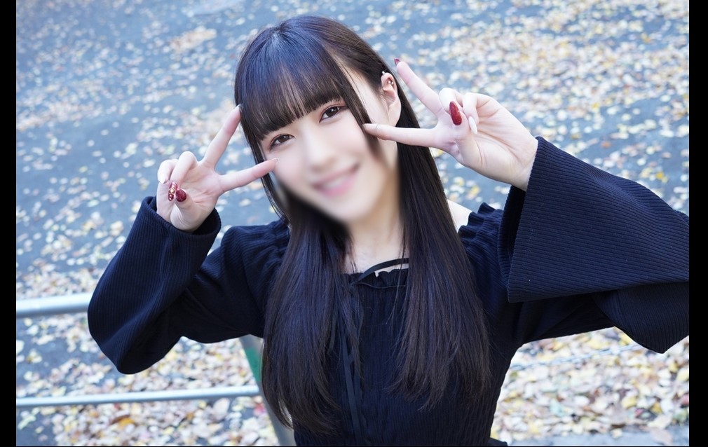 FC2-PPV-3169587 【無修正】ハメん接♡スマホゲームで10連ガチャ×30やりたいが為におじさんに中出しハメ撮りさせる女w